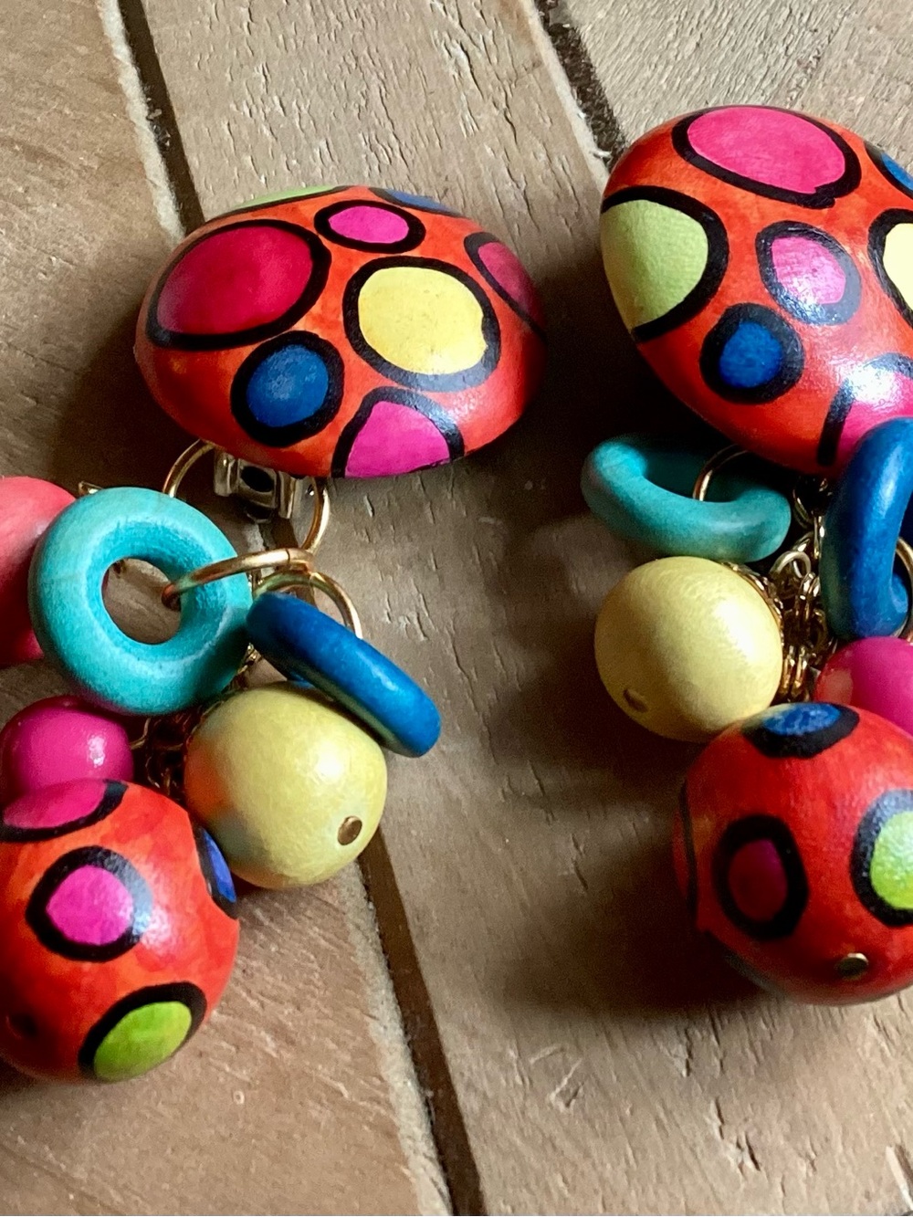 Vintage 70’s Colorful Hand-Painted Wood Bead Dangle Clip On Earrings